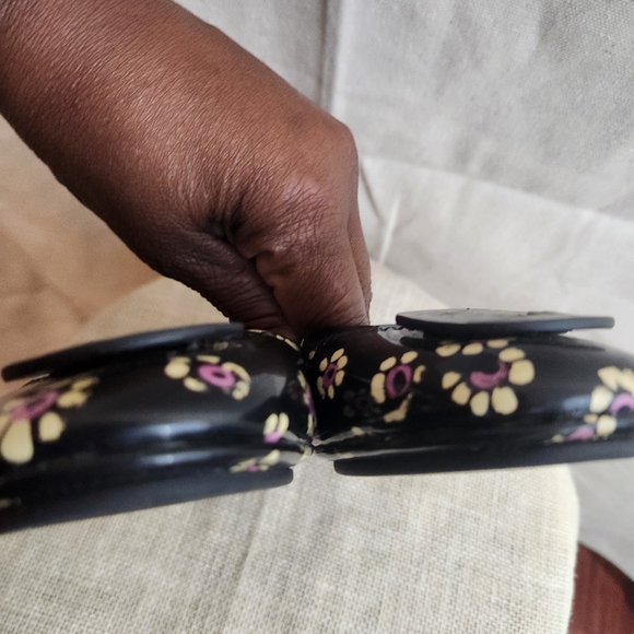 Tory Burch Reva Black Patent Leather Floral Print Flats - Picture 5 of 6